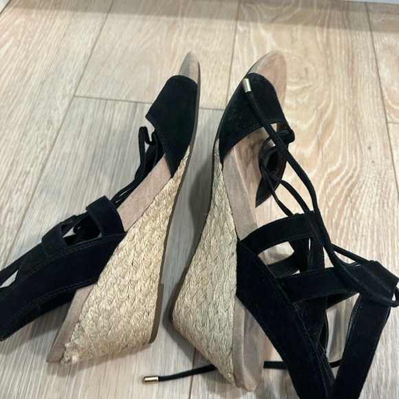 Vionic Sandals wedge size 9.5 - Picture 7 of 7